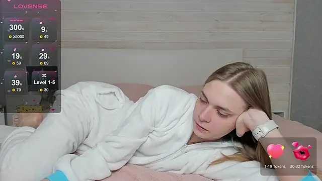 Snapshot of molly_hunt_ chatting on January 15, 6:12 am molly hunt online show from January 15, 6:12 am