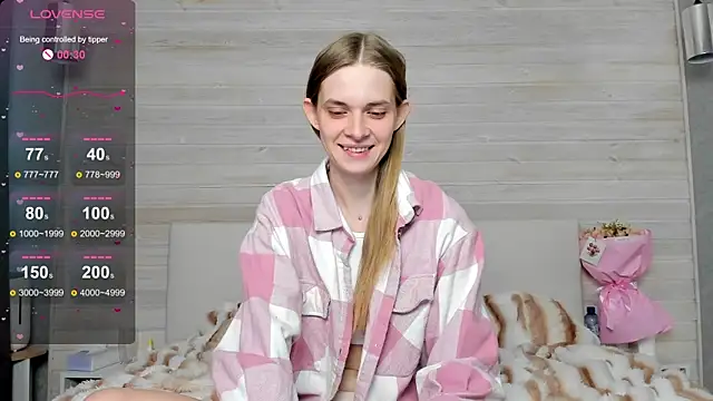 Snapshot of molly_hunt_ chatting on March 8, 6:54 am molly hunt online show from March 8, 6:54 am