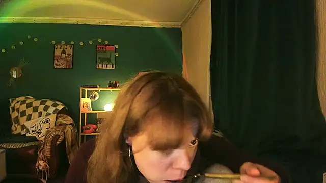 ClancyMorissey online show from October 6, 6:49 pm