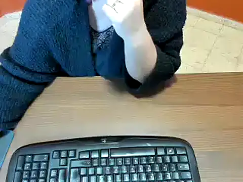 Snapshot of NikkiHolland chatting on December 31, 8:48 am NikkiHolland online show from December 31, 8:48 am