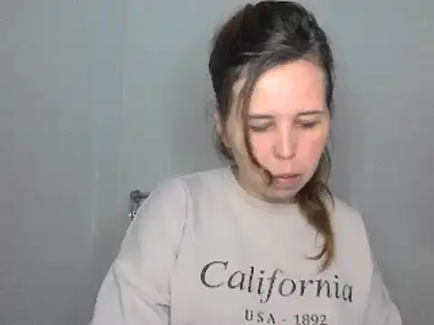 loveis007 online show from March 17, 9:45 pm