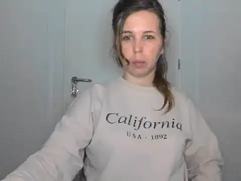 loveis007 online show from March 18, 12:49 am