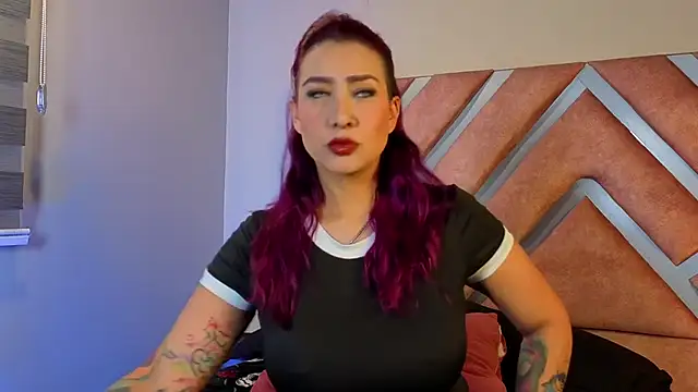  kelly hous36 online show from November 14, 1:21 pm