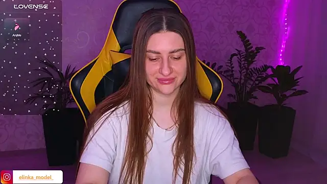 Elishka  online show from February 10, 5:52 pm