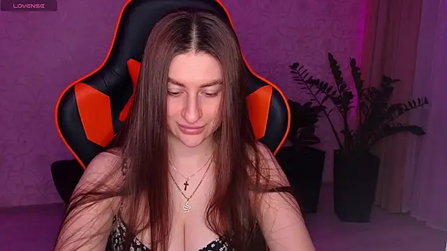 Elishka  online show from September 21, 8:43 pm