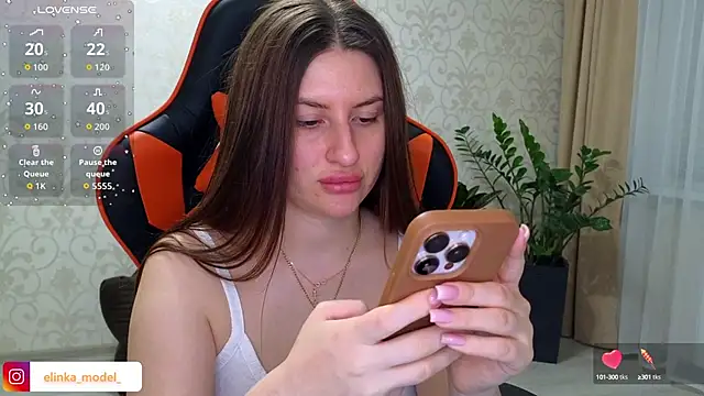 Elishka  online show from October 2, 7:21 pm