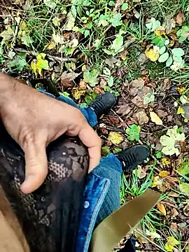 Snapshot of Boring_one chatting on October 6, 12:57 pm Boring one online show from October 6, 12:57 pm