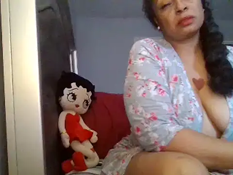 MSweetLindaParks online show from February 27, 7:26 pm