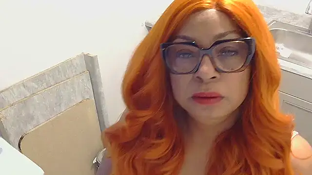 MSweetLindaParks online show from September 17, 2:41 pm