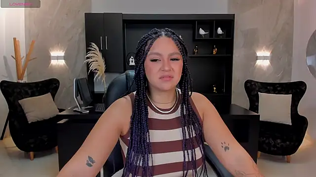 ToriCrossX online show from February 26, 1:08 pm