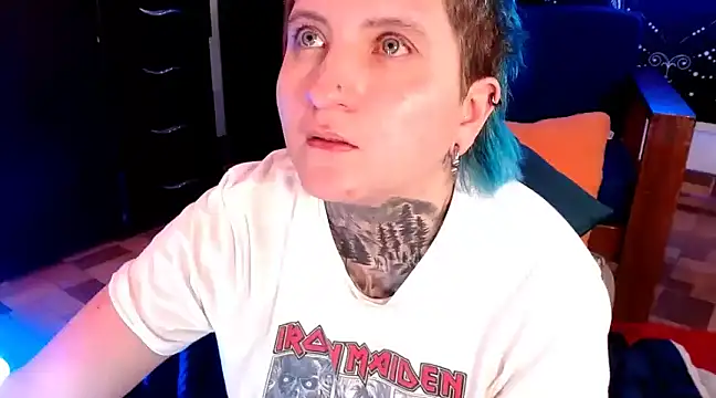 Snapshot of Marieblueeyes chatting on February 2, 7:46 pm Marieblueeyes online show from February 2, 7:46 pm