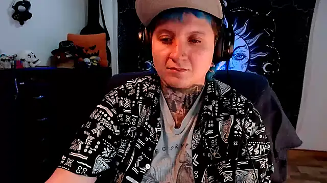 Snapshot of Marieblueeyes chatting on February 4, 11:16 pm Marieblueeyes online show from February 4, 11:16 pm