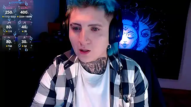 Snapshot of Marieblueeyes chatting on February 12, 9:54 pm Marieblueeyes online show from February 12, 9:54 pm