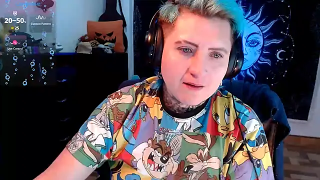 Snapshot of Marieblueeyes chatting on February 16, 12:08 am Marieblueeyes online show from February 16, 12:08 am