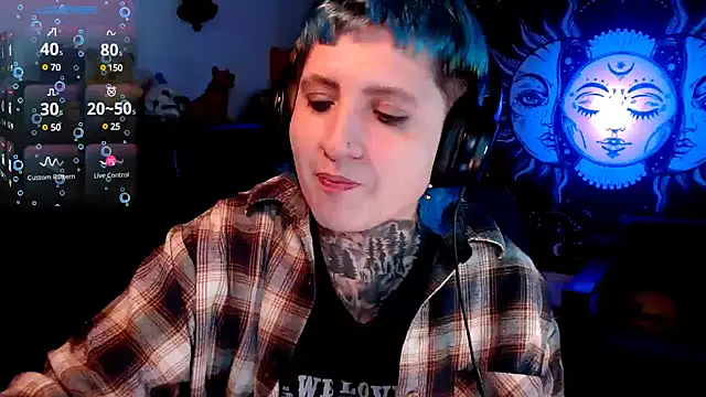 Snapshot of Marieblueeyes chatting on March 14, 3:15 am Marieblueeyes online show from March 14, 3:15 am