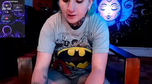 Snapshot of Marieblueeyes chatting on March 21, 6:16 am Marieblueeyes online show from March 21, 6:16 am