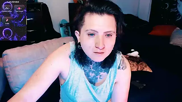 Snapshot of Marieblueeyes chatting on September 27, 10:15 pm Marieblueeyes online show from September 27, 10:15 pm