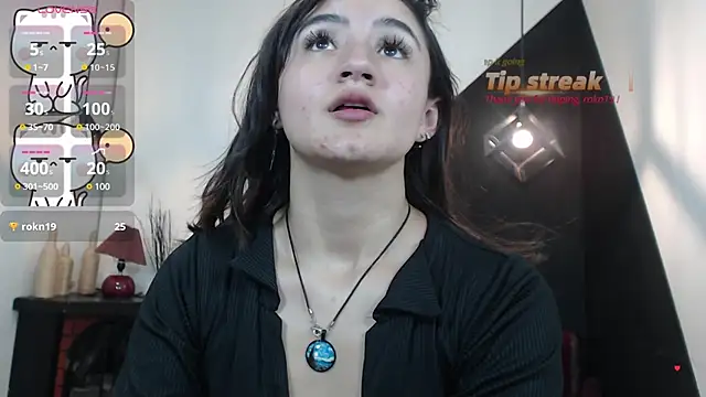 Perla Campbell online show from December 12, 8:43 pm