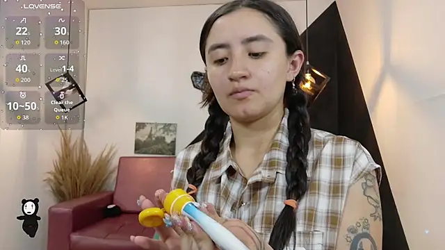 Perla Campbell online show from October 17, 7:05 pm