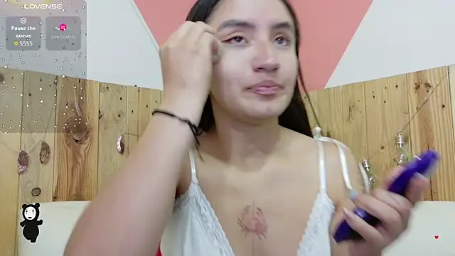 Perla Campbell online show from October 21, 1:12 pm