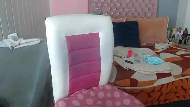 Negrabig online show from February 18, 6:37 am