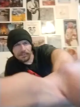 Snapshot of cloudystar666 chatting on December 17, 4:02 pm cloudystar666 online show from December 17, 4:02 pm