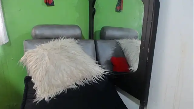 Alexandrasaenz online show from January 23, 8:35 pm