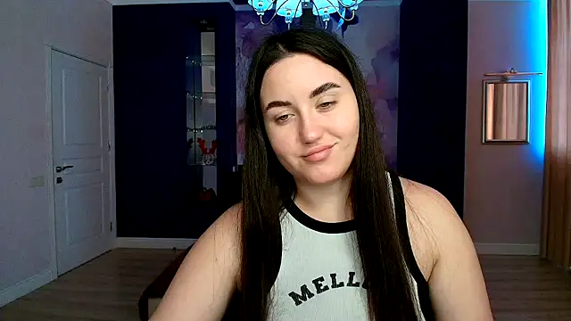 Roxie Bradley online show from January 13, 10:14 am