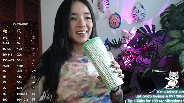 Snapshot of cat_salo chatting on December 6, 10:41 pm cat salo online show from December 6, 10:41 pm