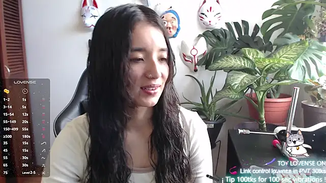 Snapshot of cat_salo chatting on December 17, 3:39 pm cat salo online show from December 17, 3:39 pm