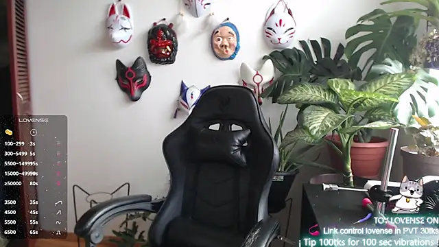 Snapshot of cat_salo chatting on December 19, 7:40 pm cat salo online show from December 19, 7:40 pm