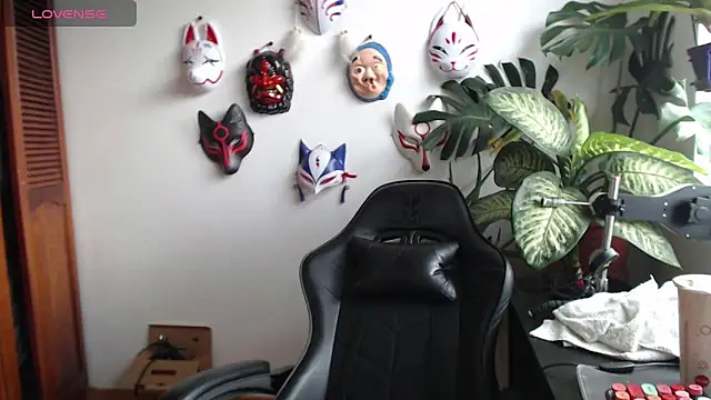 Snapshot of cat_salo chatting on February 4, 9:41 pm cat salo online show from February 4, 9:41 pm