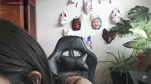 Snapshot of cat_salo chatting on March 21, 9:23 pm cat salo online show from March 21, 9:23 pm