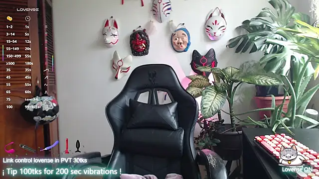 Snapshot of cat_salo chatting on September 19, 12:28 pm cat salo online show from September 19, 12:28 pm