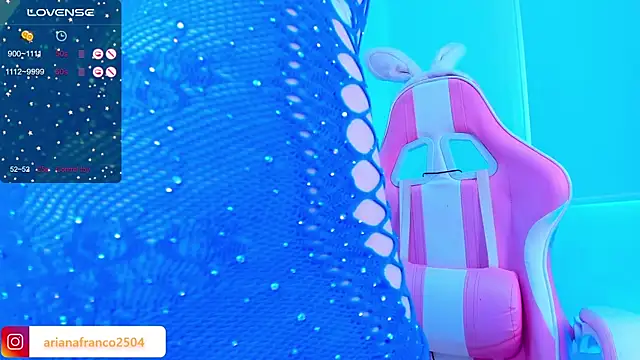 Snapshot of Ariana_f chatting on January 24, 8:11 pm Ariana f online show from January 24, 8:11 pm