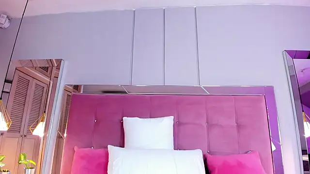 Ahincale online show from February 8, 2:15 am