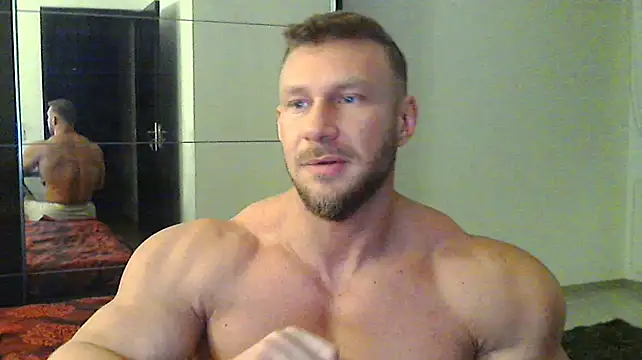 muscularkevin online show from December 10, 4:24 am