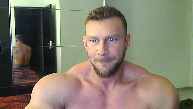 muscularkevin online show from December 14, 4:56 am