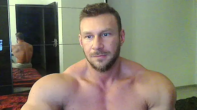 muscularkevin online show from December 21, 1:32 pm