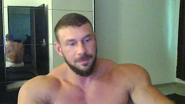 muscularkevin online show from September 11, 1:22 pm