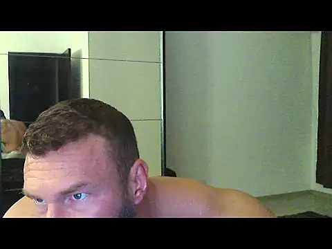 muscularkevin online show from September 25, 3:32 am