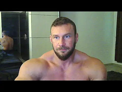 muscularkevin online show from September 29, 1:27 pm