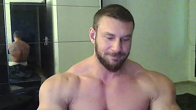 muscularkevin online show from November 20, 2:17 pm