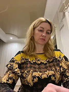 Amazoniiaa online show from February 6, 4:36 pm