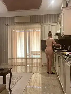 Amazoniiaa online show from February 19, 9:06 am