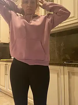 Amazoniiaa online show from February 21, 2:27 pm