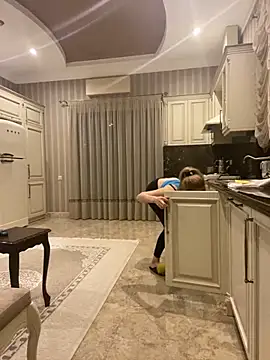 Amazoniiaa online show from February 21, 5:53 pm