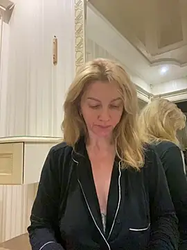 Amazoniiaa online show from March 19, 9:37 pm