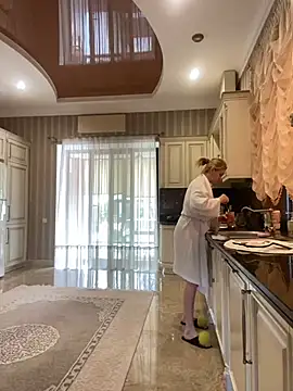 Amazoniiaa online show from March 23, 8:15 am