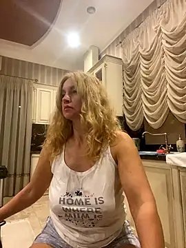 Amazoniiaa online show from September 15, 4:51 pm